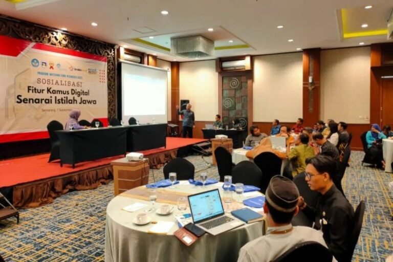 Balai Bahasa Jateng dan  Udinus Sosialisasi Kamus Digital Senarai Istilah Jawa
