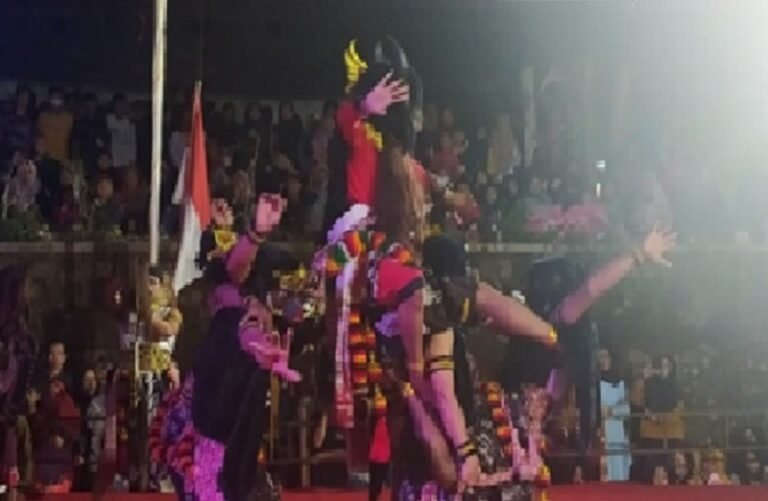 Melestarikan Kesenian Kuda Lumping dan Makanan Khas Desa Larangan Luwok