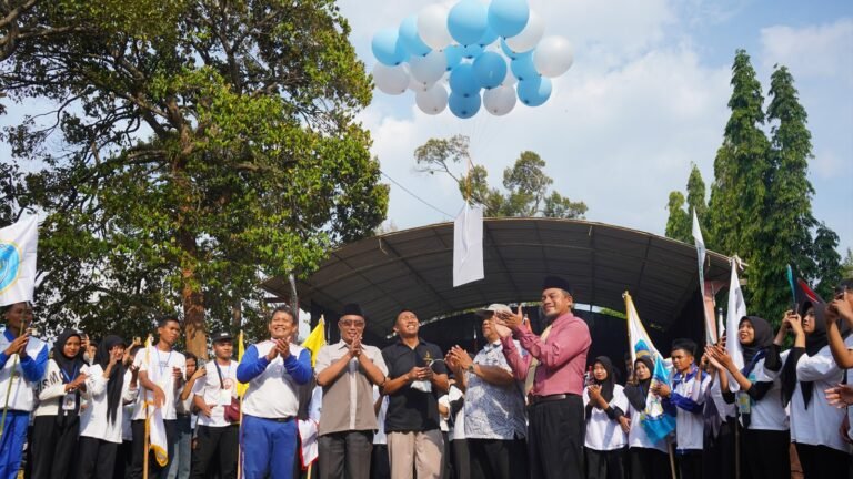 450 Murid SMK Ikuti Jambore Safety Riding #Cari_Aman Astra Motor Jateng