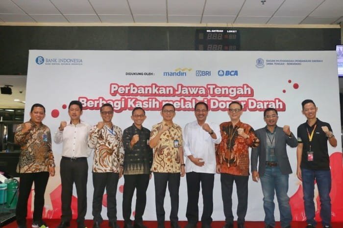 BI Jateng Bareng Perbankan Donorkan 300 Kantong Darah kepada PMI
