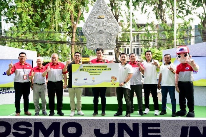 COSMO JNE FC Siap Raih Prestasi Terbaik