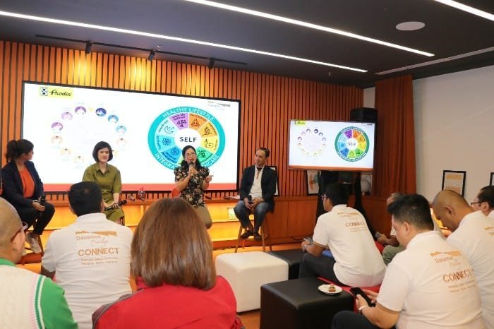 Danamon Berikan Solusi Layanan Seamless kepada Nasabah dan Komunitas