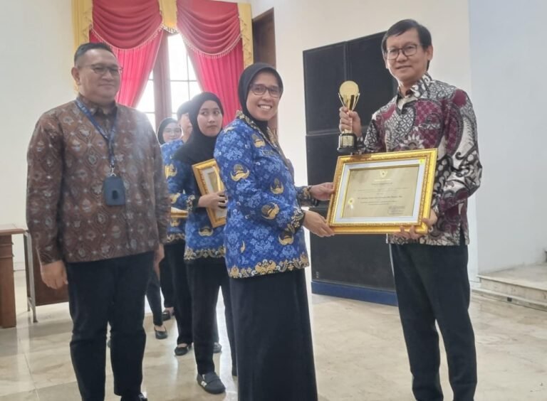 Sido Muncul Raih CSR Award dari Pemprov Jateng