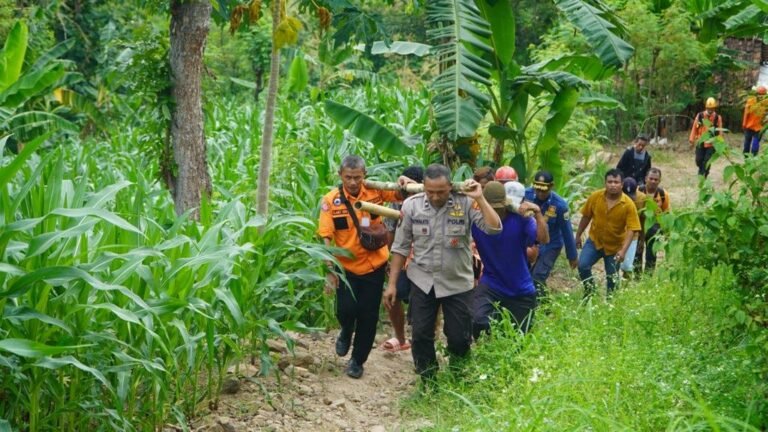 Petani Temukan Warga Karangawen Demak Gantung Diri di Ungaran