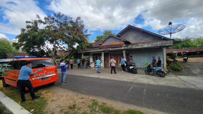 Densus 88 Anti Teror Amankan 4 Warga Sukoharjo, Sita Senpi