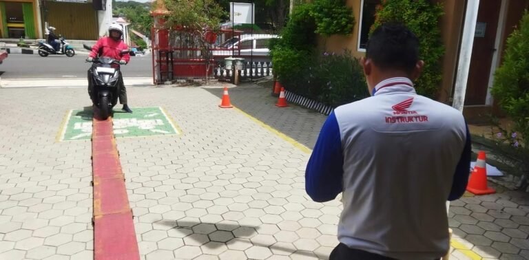 Astra Motor Jawa Tengah Dan Dinas Tenaga Kerja Kabupaten Wonogiri #Cari_aman