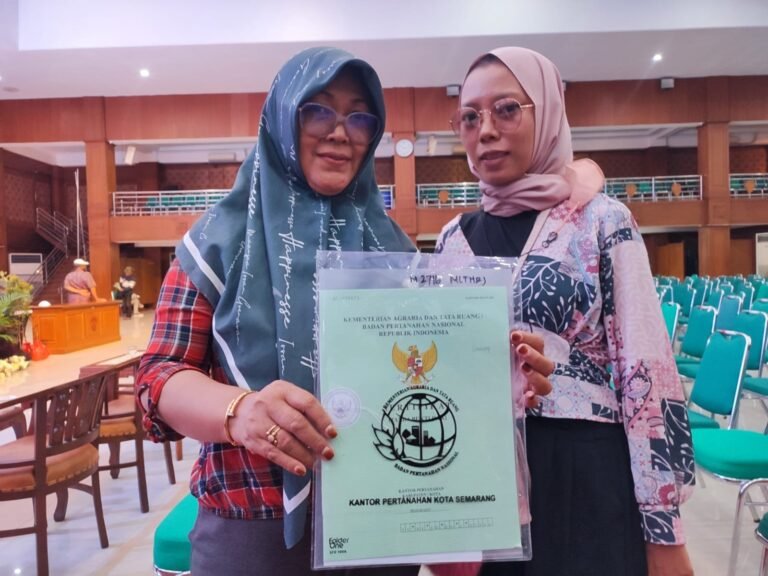 Martini Bersyukur, Melalui Program PTSL Rumah Milik Orang Tuanya di Mlatiharjo Kini Bersertifikat