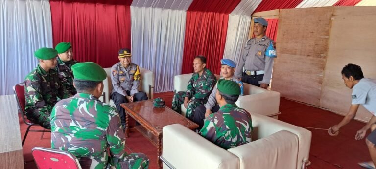 Kapolres Demak  Persilahkan Rakyat Laporkan TNI Polri