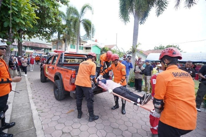 Latih Masyarakat Tanggap Bencana, SBI dan BPBD Gelar Simulasi