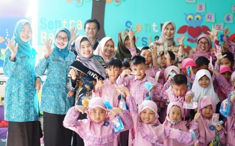 Ternyata Anak TK Tak Disarankan Les Calistung