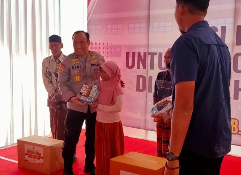 Mabes Polri Kirim 50 ribu Paket Bantuan Bencana Hydrometeorology Demak 