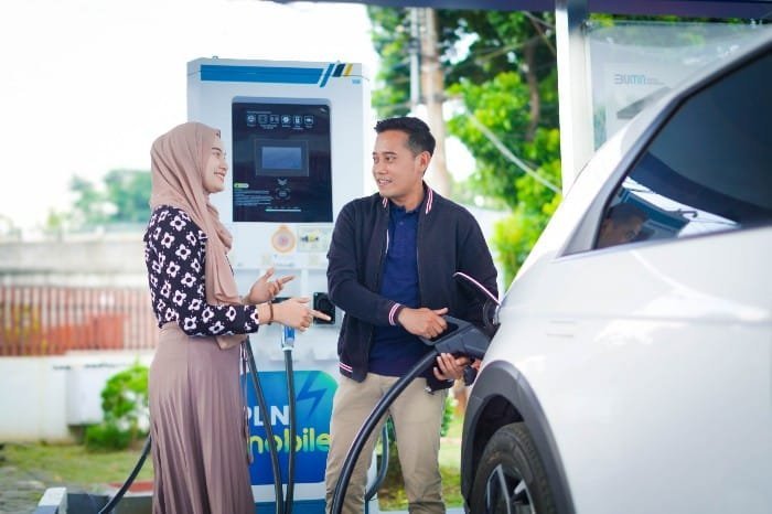 Direksi PLN Lakukan Inspeksi SPKLU