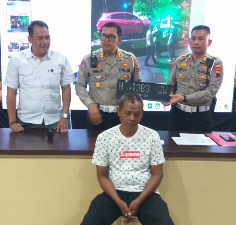 Tersangka Tabrak Lari Jembatan Citarum Ngaku Tak Sadar Tabrak Becak