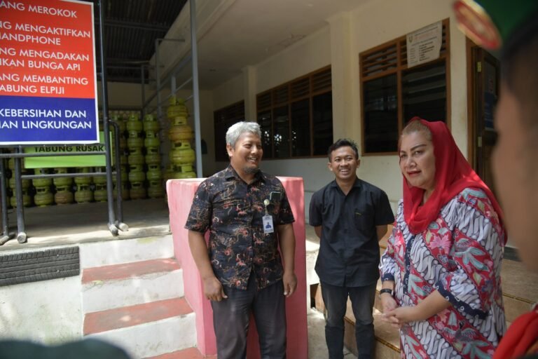 Gas LPG 3 Kg Langka, Mbak Ita Sidak Agen