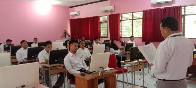 KPU Sukoharjo Gelar Tes CAT Seleksi PPK Pilkada, 30 dari 223 Peserta Absen
