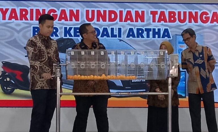 BPR Kendali Artha Setiap Tahun Berikan Hadiah Mobil