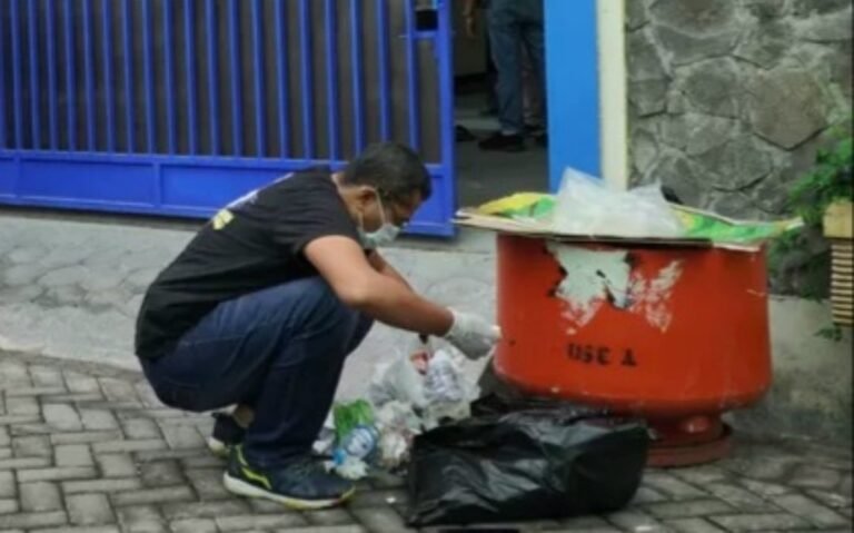 Warga Mangunharjo Dikejutkan Penemuan Mayat Bayi di Tong Sampah