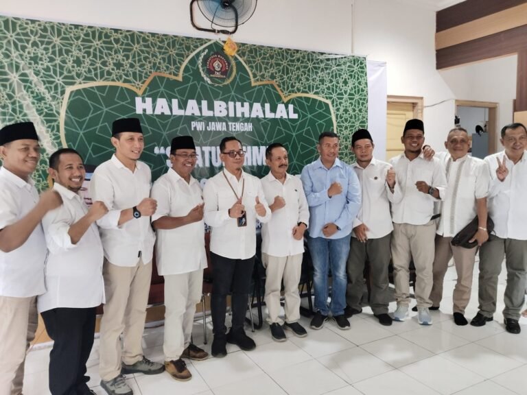 Halalbihalal PWI Jateng Berlangsung Gayeng