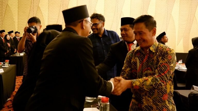 Bawaslu Kota Semarang Lantik 48 Anggota Panwaslu Kecamatan se-Kota Semarang