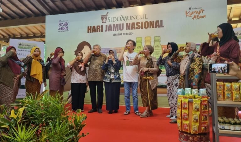 Sido Muncul Undang 100 Pedagang Jamu ke Pabrik