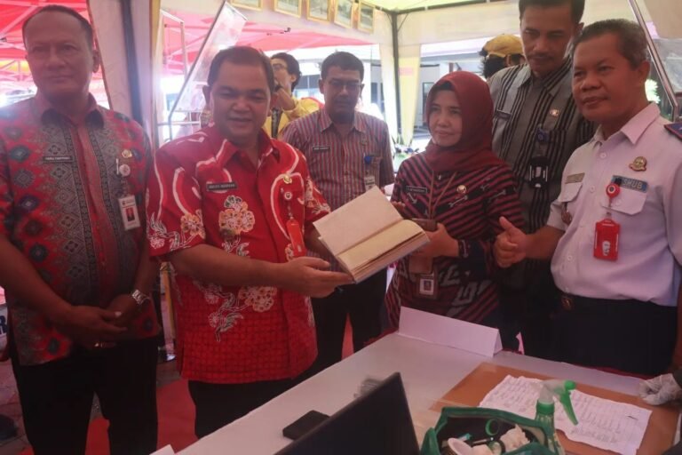 Dinas Arpus Kabupaten Semarang Selamatkan Kitab Kuno Berhuruf Jawa