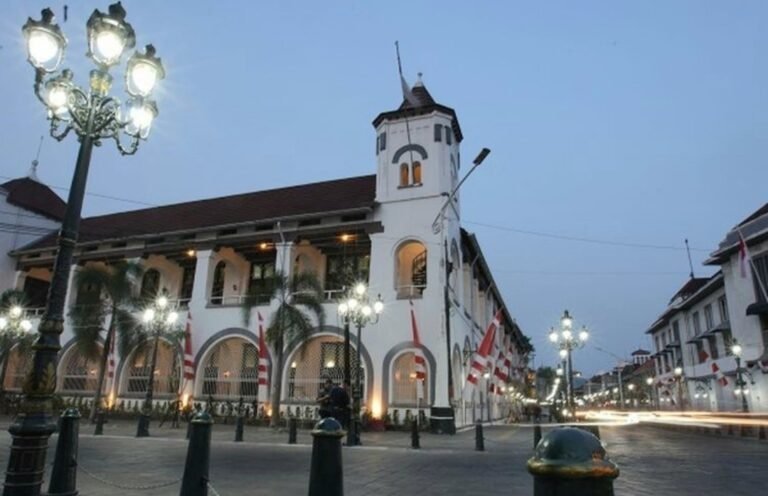 Tingkatkan Kunjungan Wisata, Kota Lama Semarang Perlu Membuka Ruang untuk Seniman 