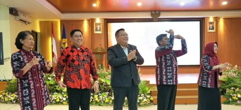 FH USM Berikan Beasiswa S2 kepada Lima  Lulusan Terbaik 