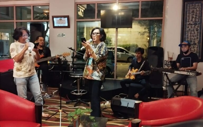 ” Friday Like Rock ” Buka Ruang Kreasi Musisi Dan Picinta Musik Rock