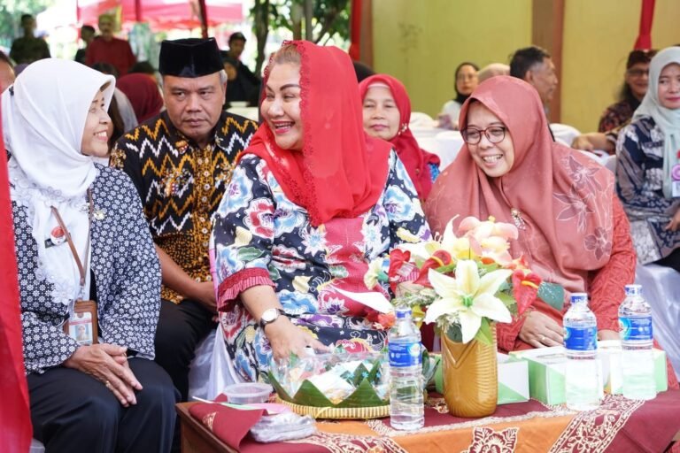 Gratiskan Biaya Pendidikan 41 SMP Swasta, Mbak Ita Ingin Pendidikan Merata