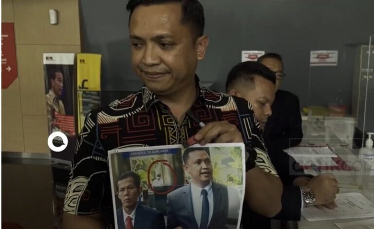 Staf Hasto PDIP Laporkan Penyidik KPK ke Dewas