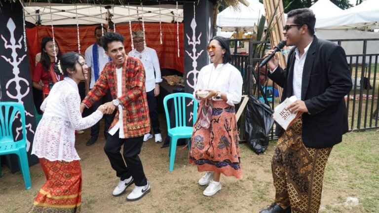 Ragam Etnis dan Budaya Internasional Bersatu di IICF UKSW 2024