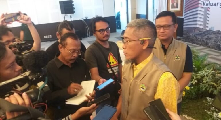 Sekda Jateng Pastikan Penanganan Maksimal Korban Luka Gempa Batang 
