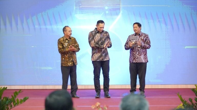 AHY Resmikan Implementasi Sertipikat Tanah Elektronik di Provinsi Jawa Tengah