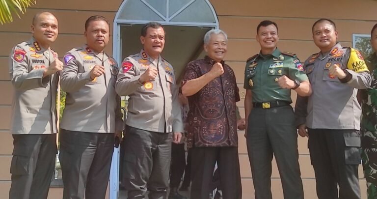 Ahmad Luthfi Kunjungi Mantan Gubernur Bibit Waluyo