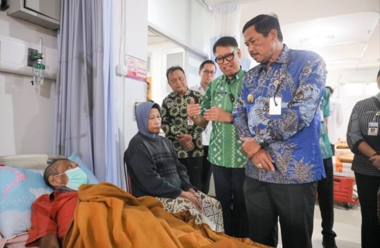 Tingkatkan Layanan, Nana Sudjana Resmikan Sistem Layanan Kanker Terintegrasi RSUD dr Adhyatma