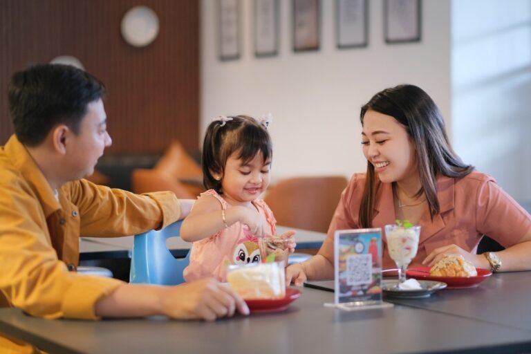Sambut Hari Anak, Metro Park View Semarang Bagikan Ice Cream Gratis