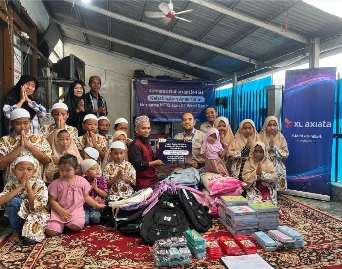 Karyawan XL Axiata Santuni Anak Yatim di 15 Kota
