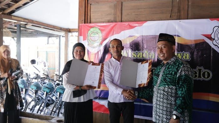 Sekolah Sungai Siluk Luluskan 37 Siswa Sekolah Paket C