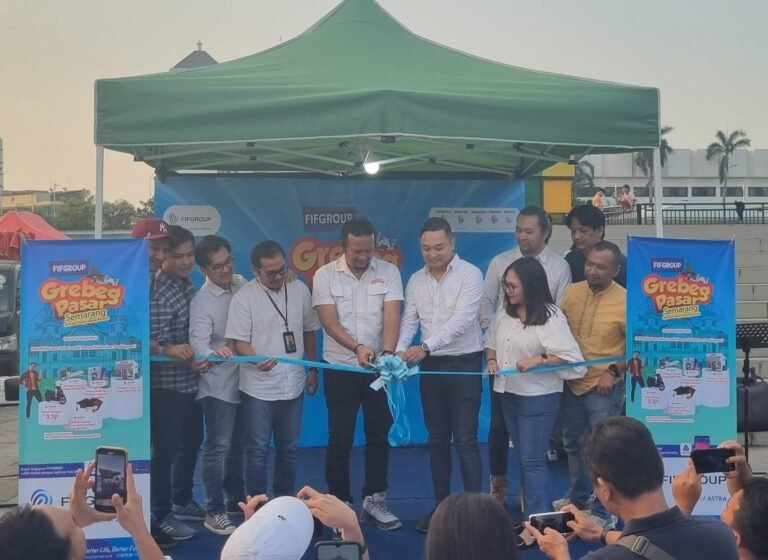FIFGROUP Grebeg Pasar Hadir di Semarang