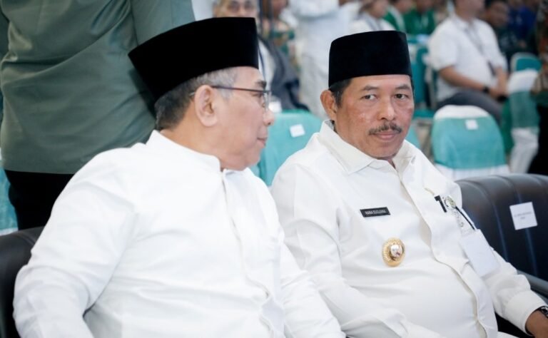 Hadiri Pelantikan Pengurus PWNU Jateng, Nana Sudjana Ajak Tingkatkan Sinergi