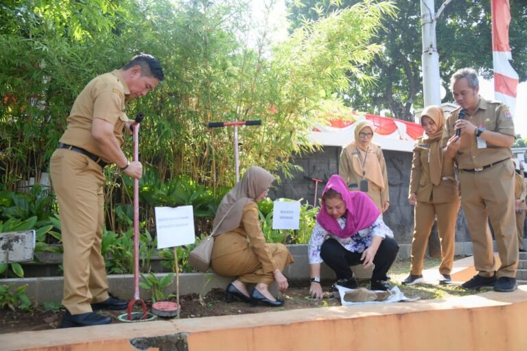 Pemkot Semarang Perbanyak Sumur Biopori