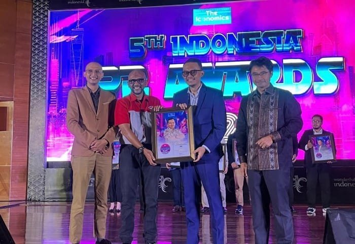 JNE Raih Penghargaan PR Person Awards