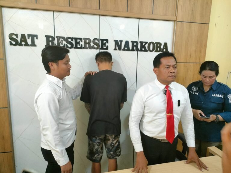 Polisi Grebek Rumah “Sarang Narkoba” Polisi Sita 5.77 Gram Sabu