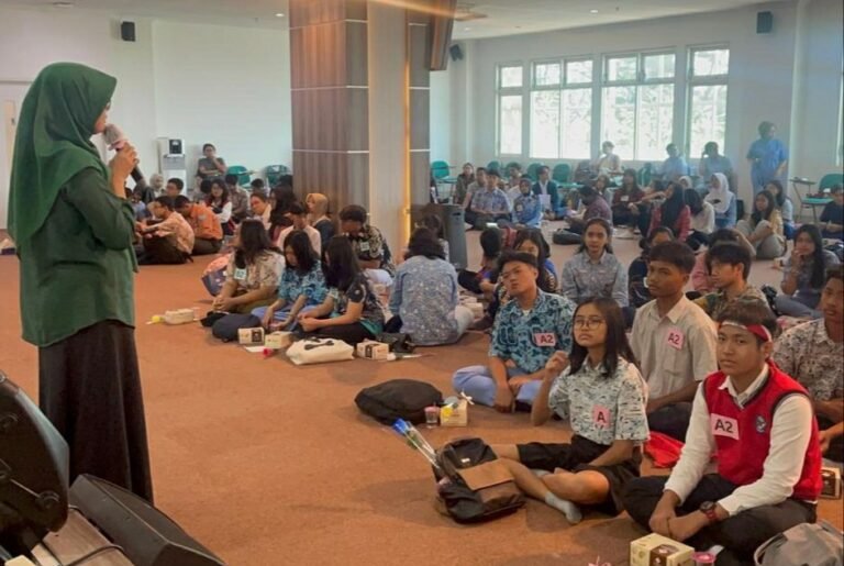 Rotary Club Berikan Pelatihan Duta Kesehatan Mental Generasi Muda