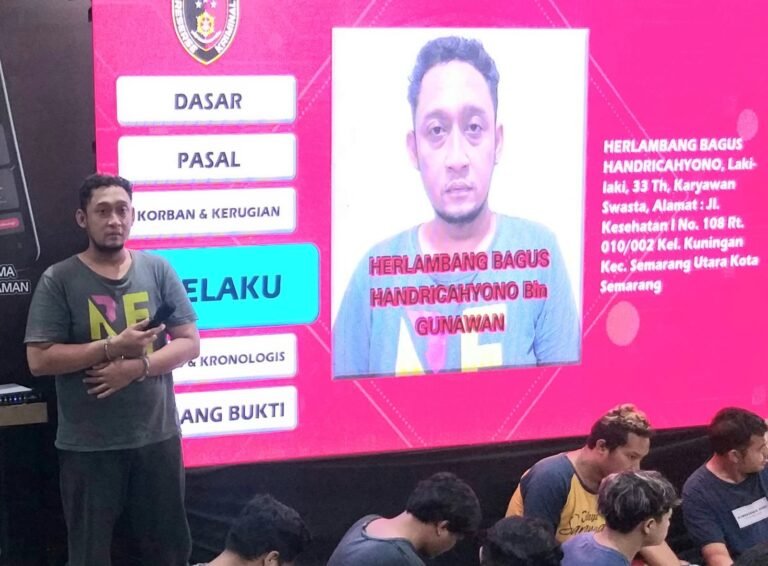 Butuh Uang Kos Tukang Ojek Jambret HP di Jalan