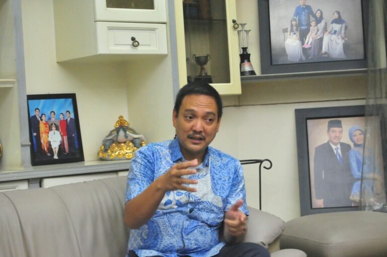 Sosok Berpengaruh yang Menjadi Inspirasi Kehidupan dan Karir Yoyok Sukawi
