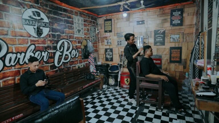 Kisah Sukses Atfa Barbershop, Terapkan Strategi Marketing Unik