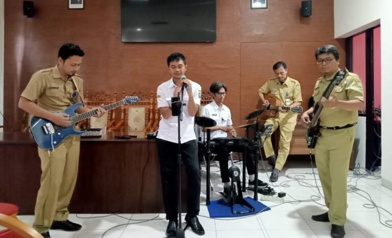 Cerita Terbentuknya Grup Band Dekace Disdukcapil Kabupaten Semarang