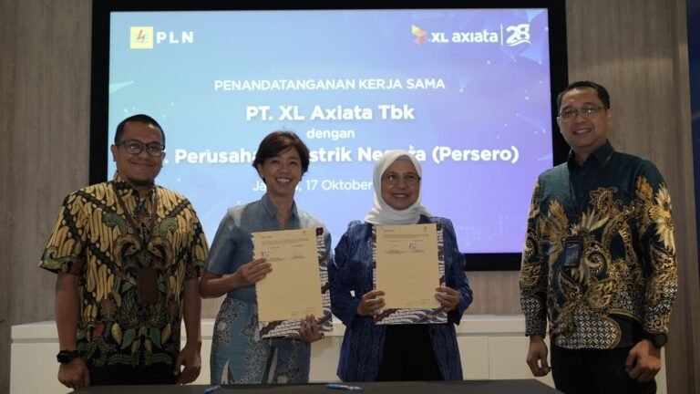 PLN – XL Axiata Jalin Kerja Sama Pasokan Listrik dan Penggunaan Energi Terbarukan