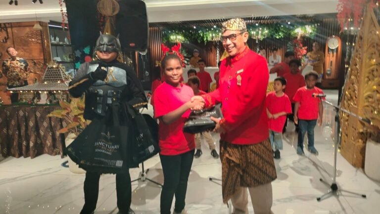 Wonderland Nusantara Warnai Christmas Tree Lighting Ceremony